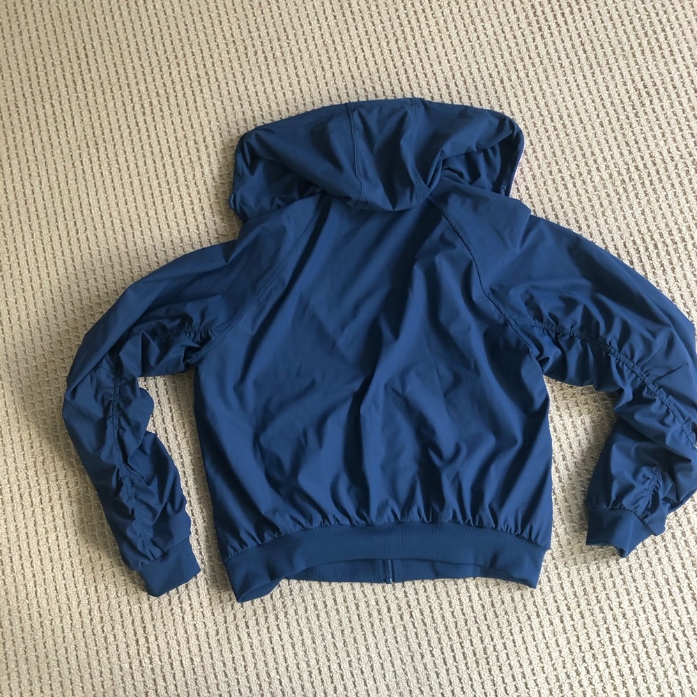 Fabletics Amara Reversible Jacket - Picture 9 of 10